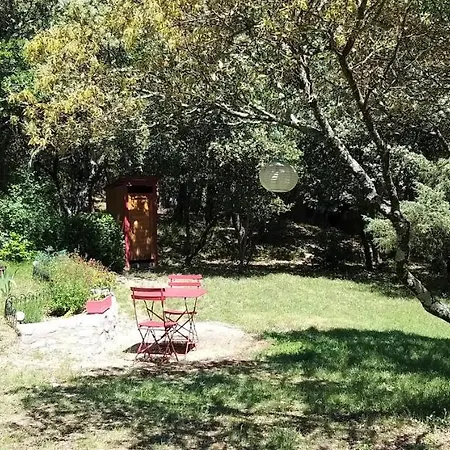 Roulotte Avec Piscine En Cévennes Monteils (Gard)