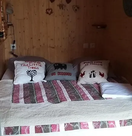 Roulotte Avec Piscine En Cévennes Hébergement de vacances Monteils (Gard)